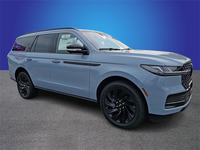 New 2025 Lincoln Navigator Reserve w/ Jet Appearance Package image 2