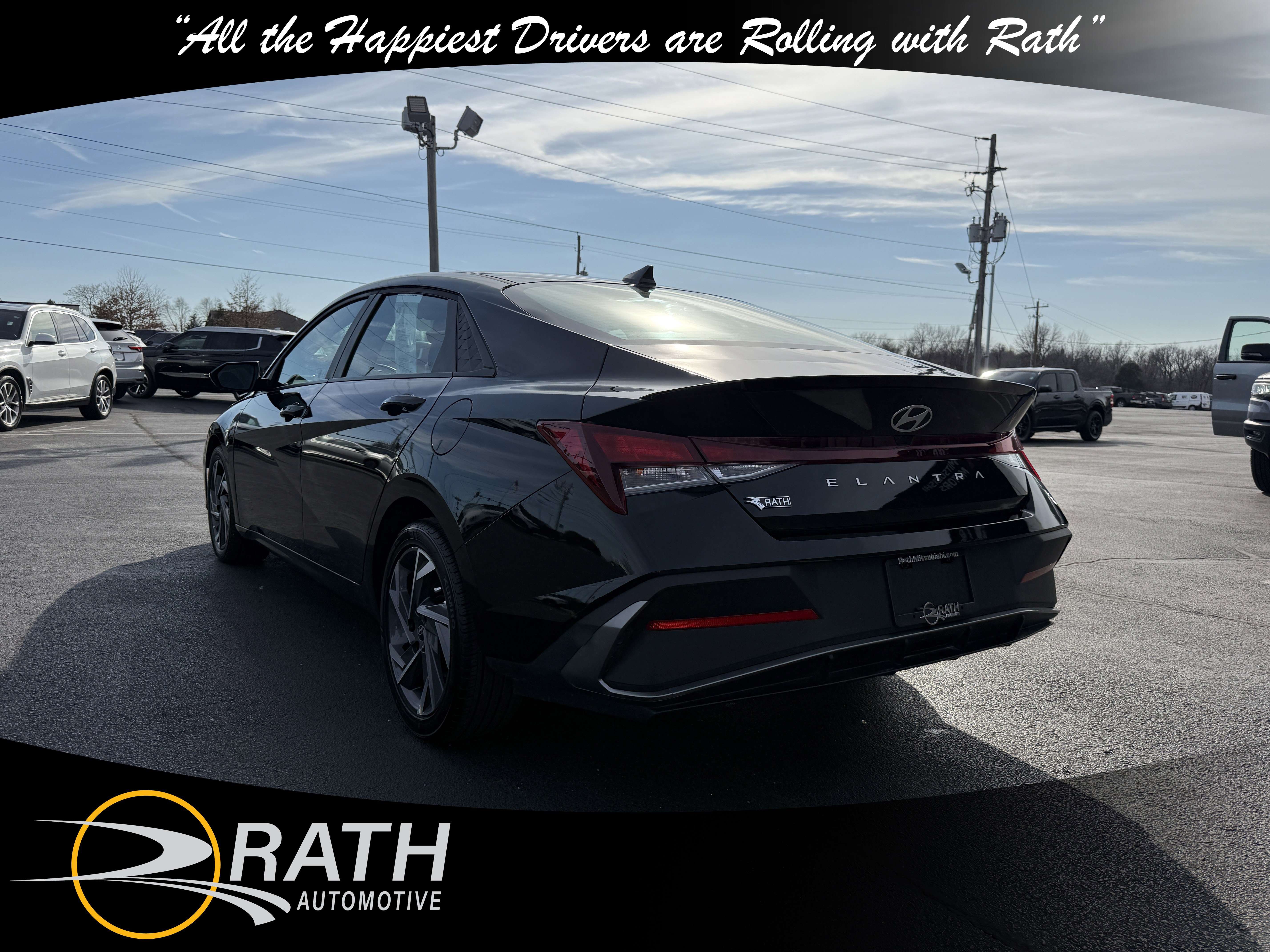 Used 2025 Hyundai Elantra Sport image 7