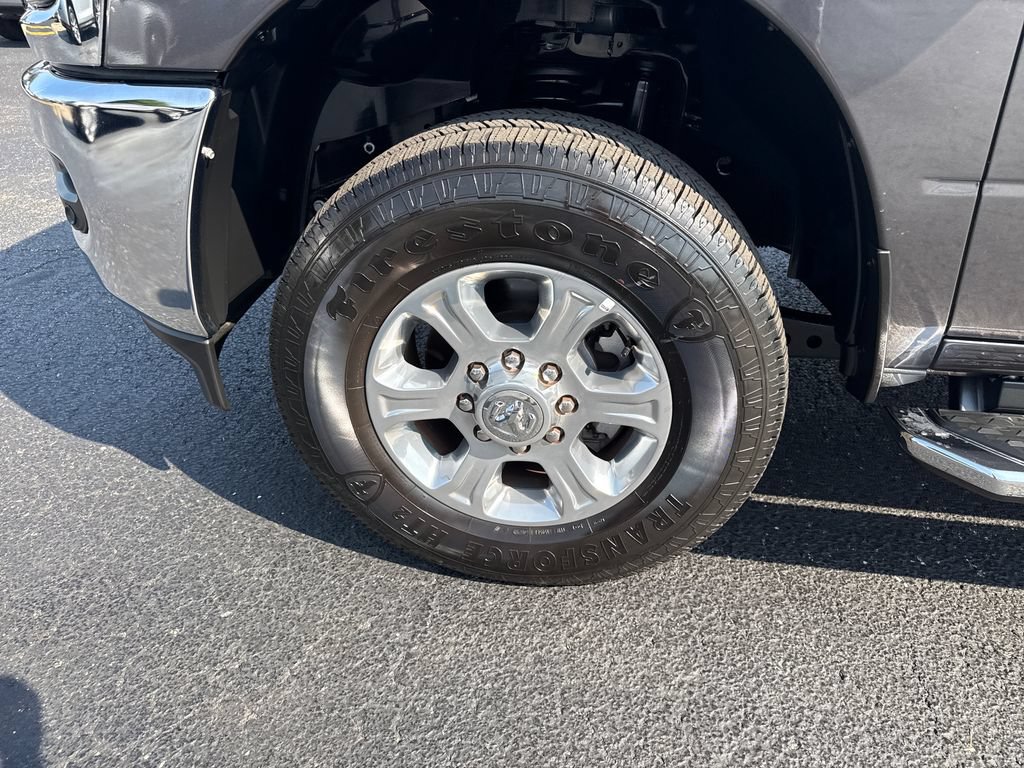 Used 2025 RAM 2500 Big Horn AWD/4WD image 42
