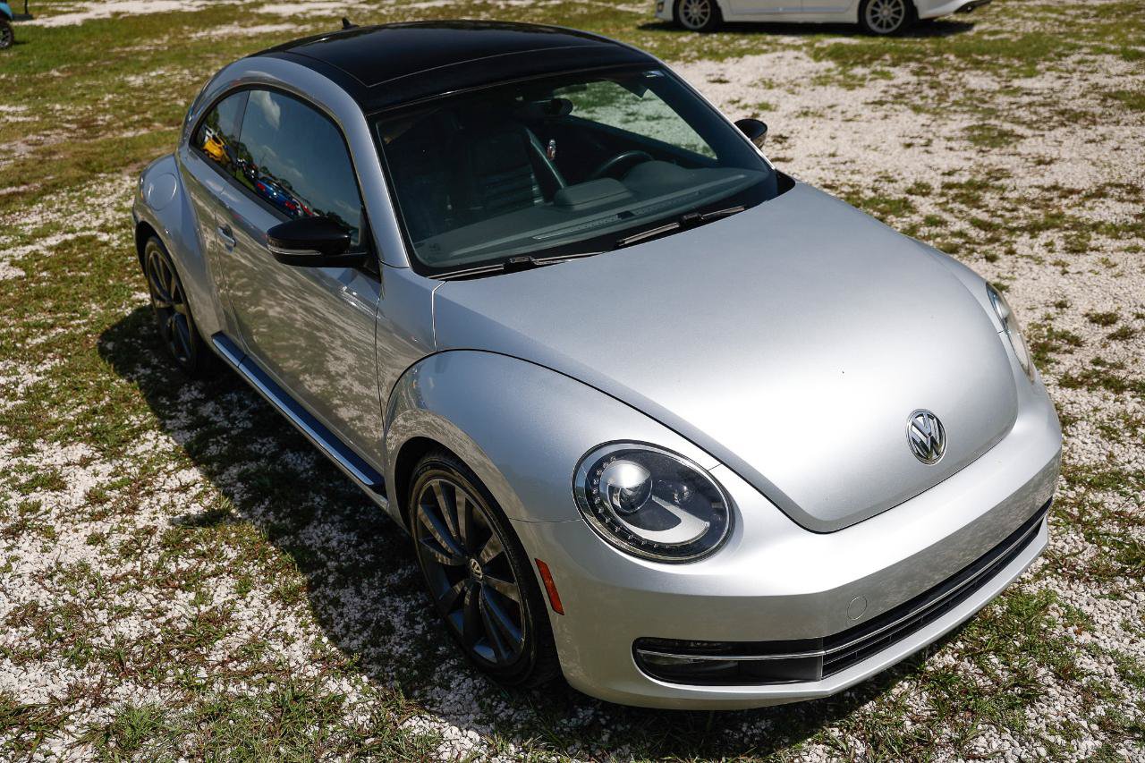 Used 2013 Volkswagen Beetle 2.0T FWD image 15
