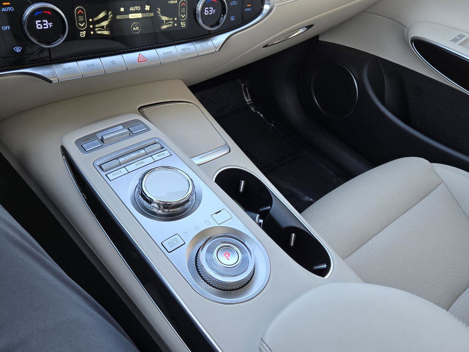 Used 2024 Genesis GV70 2.5T image 27