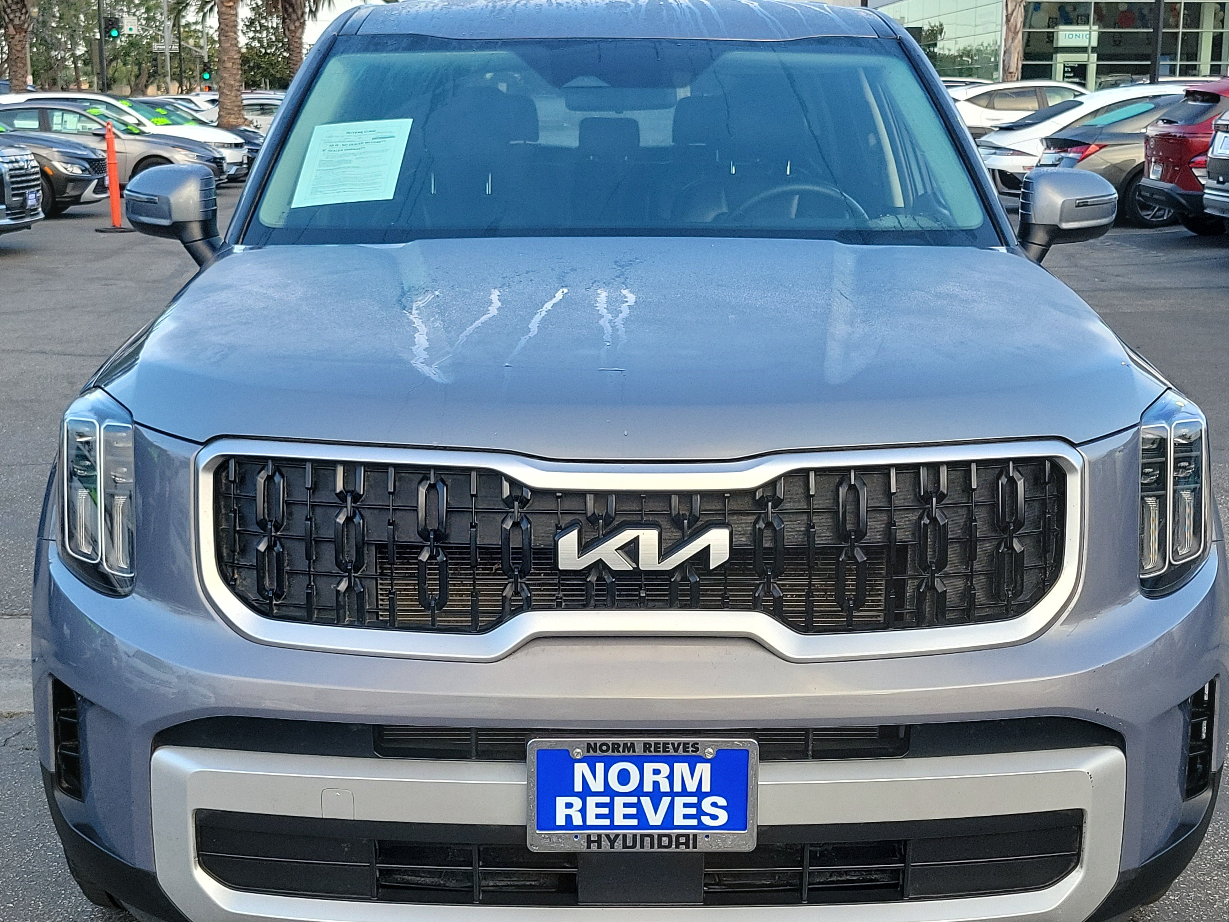 Used 2025 Kia Telluride LX FWD image 6
