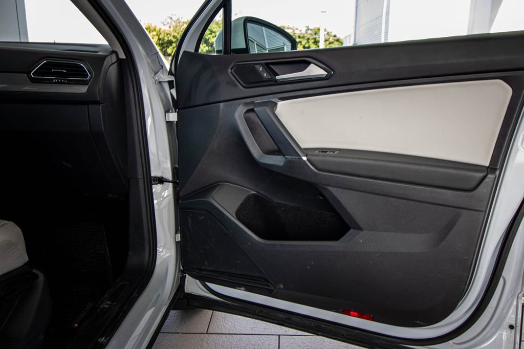 Used 2018 Volkswagen Tiguan S AWD/4WD image 17
