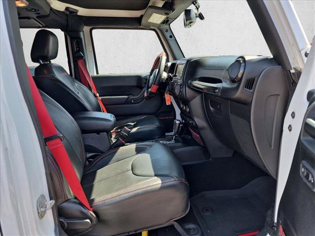 Used 2018 Jeep Wrangler Unlimited Rubicon AWD/4WD image 18