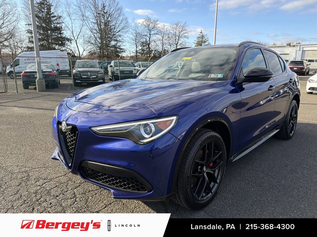 Used 2021 Alfa Romeo Stelvio Ti Sport image 1