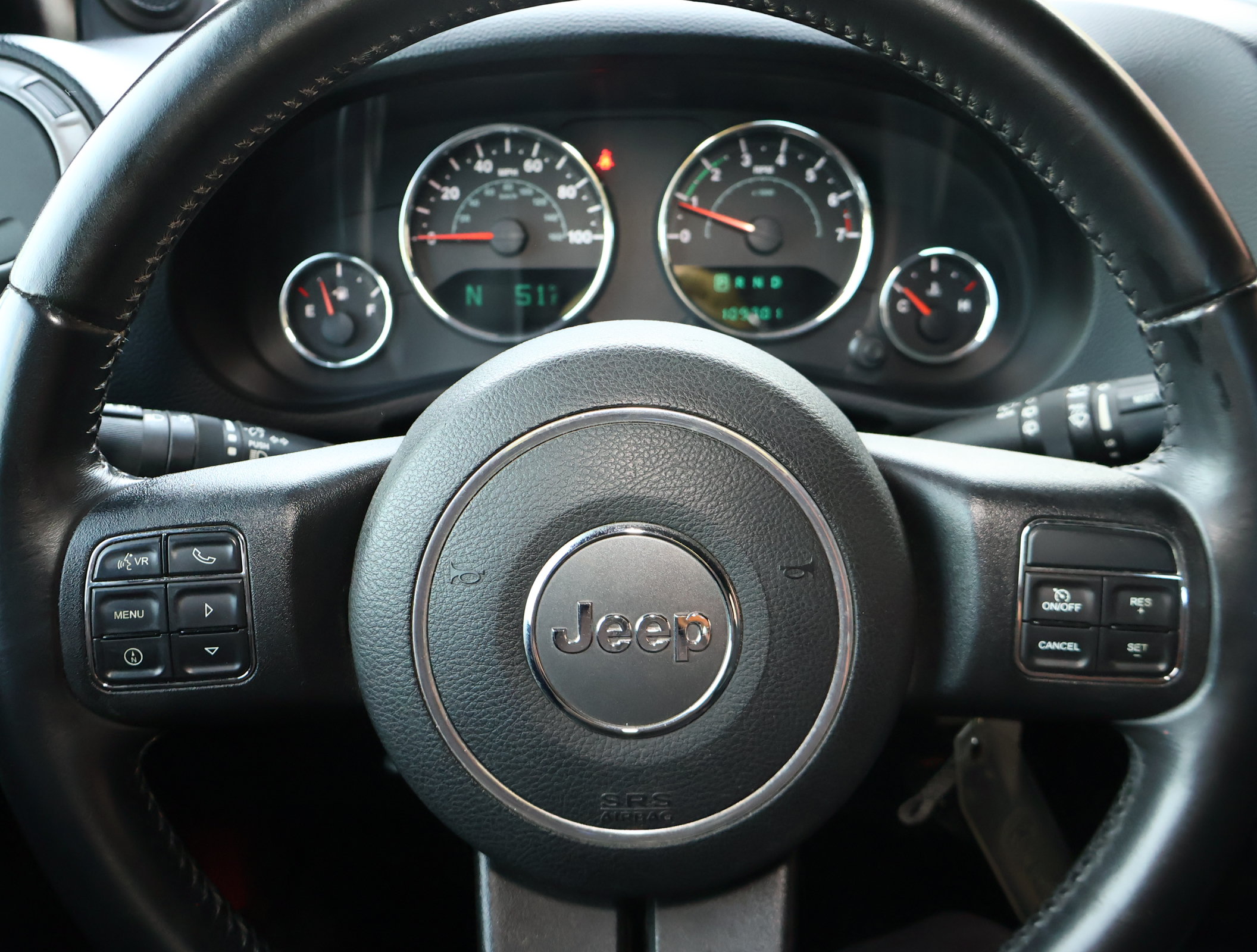Used 2013 Jeep Wrangler Sport AWD/4WD image 9