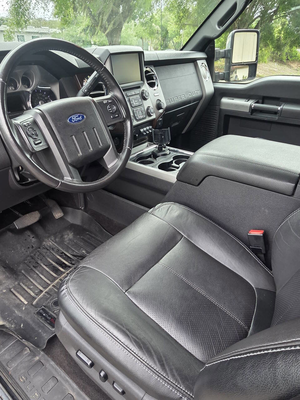 Used 2016 Ford F350 Lariat w/ Lariat Ultimate Package image 3