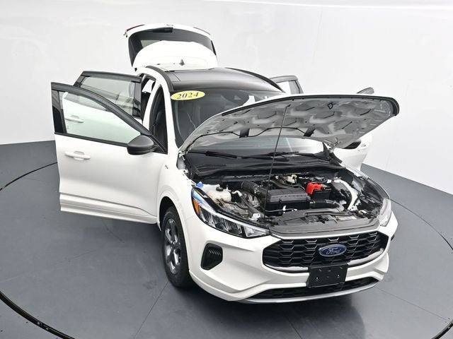 Certified 2024 Ford Escape ST-Line w/ Tech Pack #1 AWD/4WD image 43