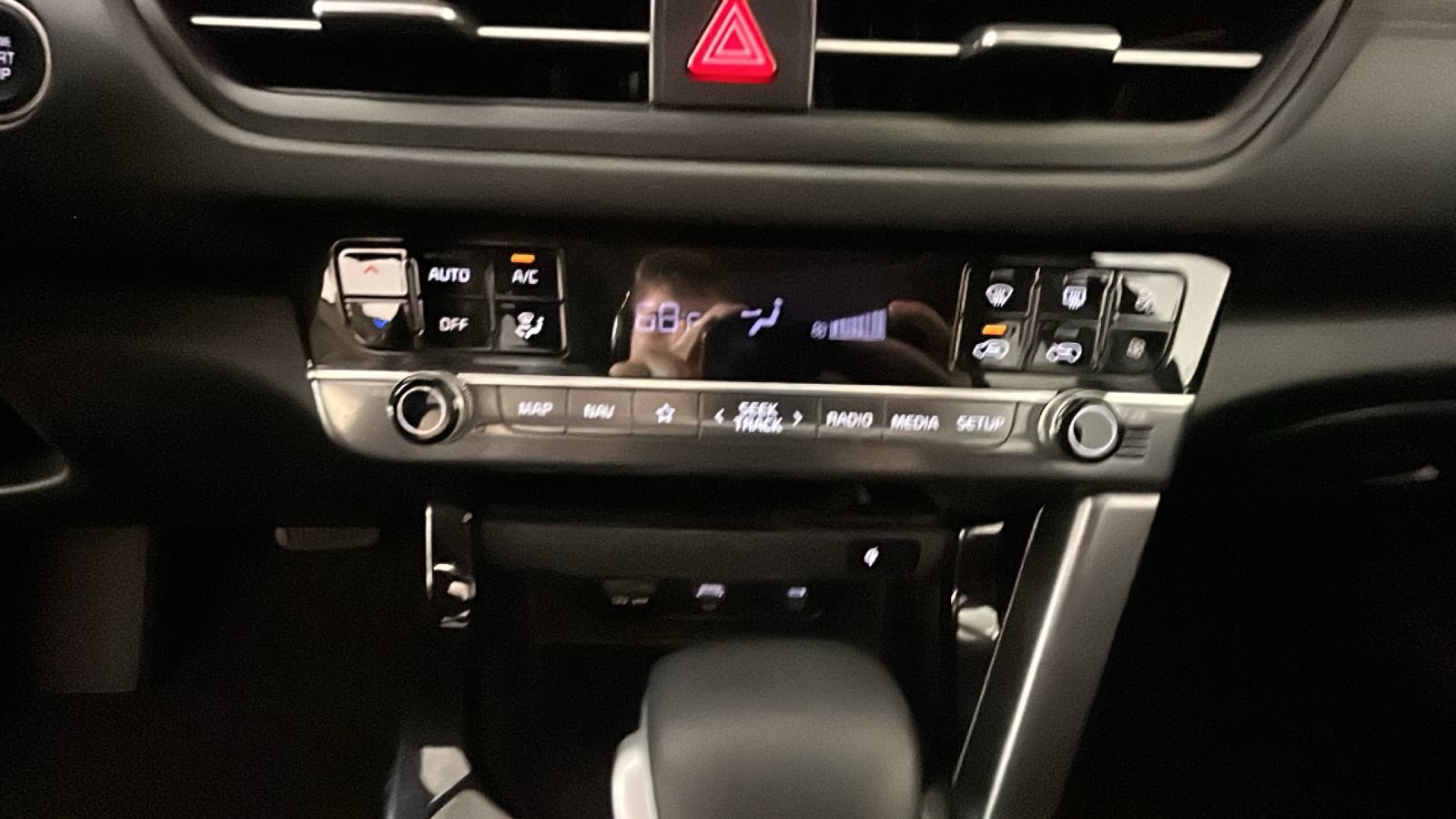 Used 2024 Kia Seltos EX AWD/4WD image 26