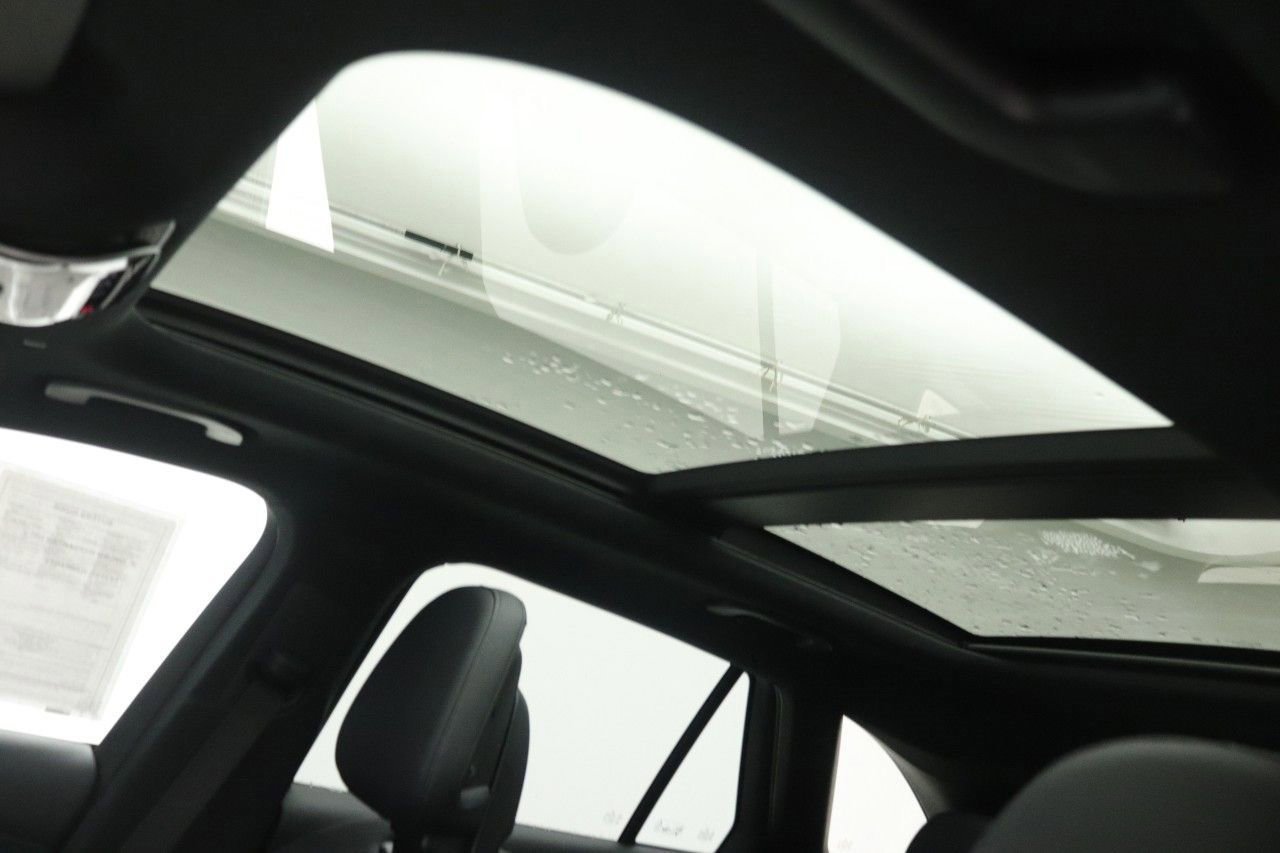 Used 2026 Mercedes-Benz GLC 300 image 27