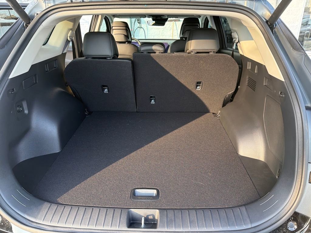 Used 2025 Kia Sportage SX Prestige image 21