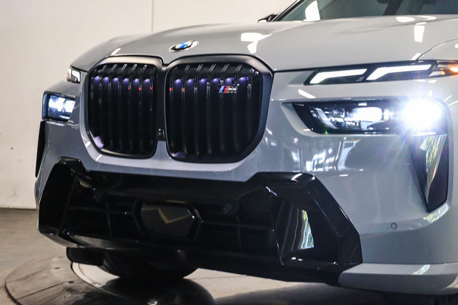 Used 2024 BMW X7 M60i w/ Executive Package AWD/4WD image 8