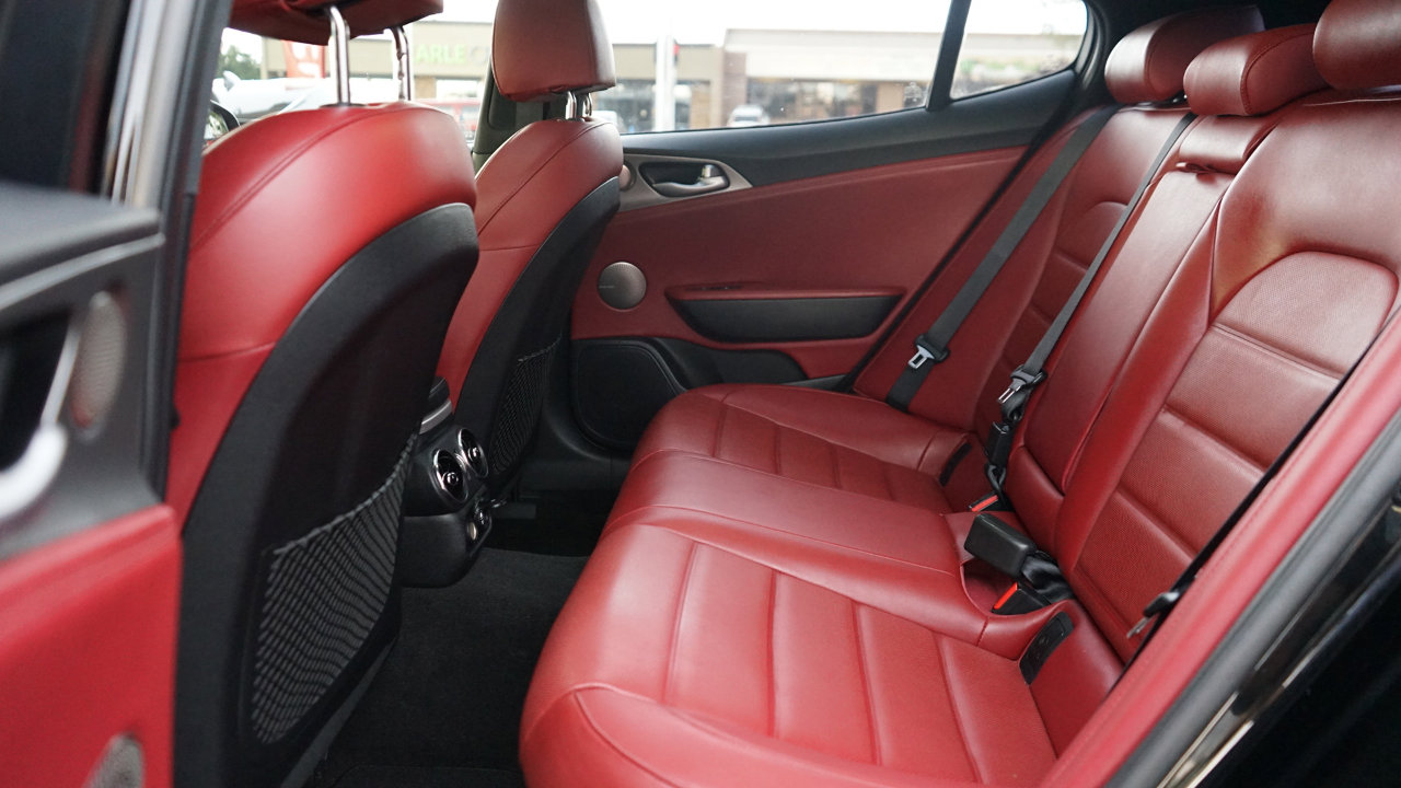 Used 2021 Kia Stinger GT2 image 21