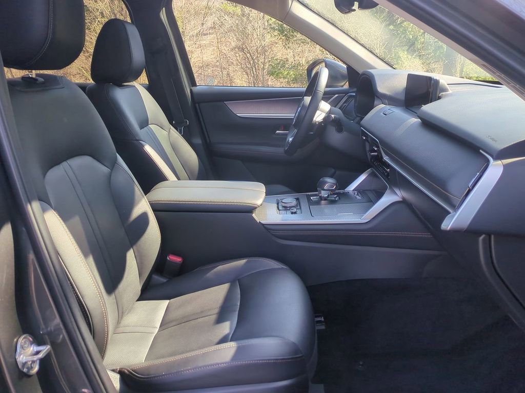 Used 2024 MAZDA CX-90 Plug-In Hybrid w/ Preferred image 29