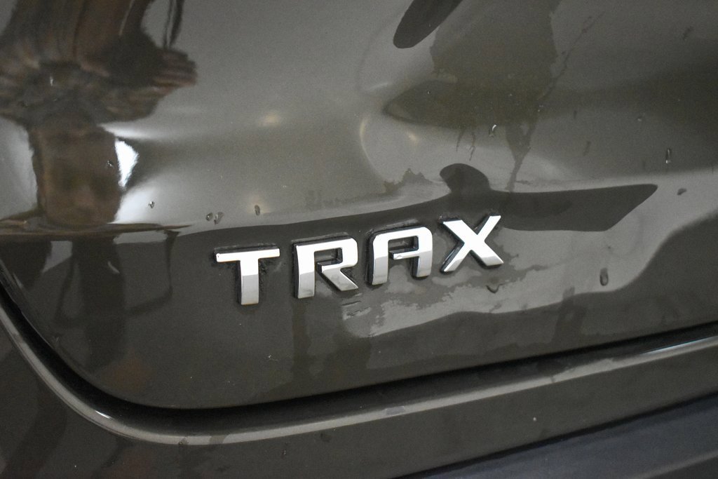 Used 2024 Chevrolet Trax LS w/ LS Convenience Package image 10