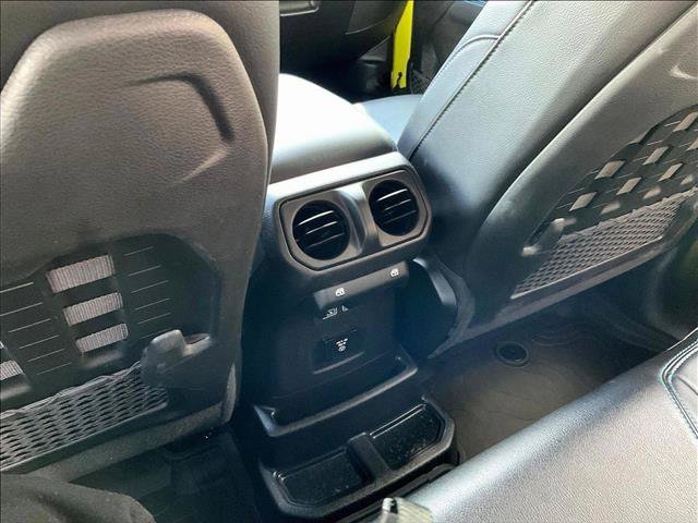 Used 2022 Jeep Wrangler Unlimited Rubicon 4xe w/ Cold Weather Group AWD/4WD image 24