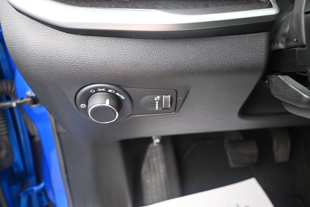 Used 2023 Jeep Compass Sport w/ Mopar Graphics Package AWD/4WD image 29