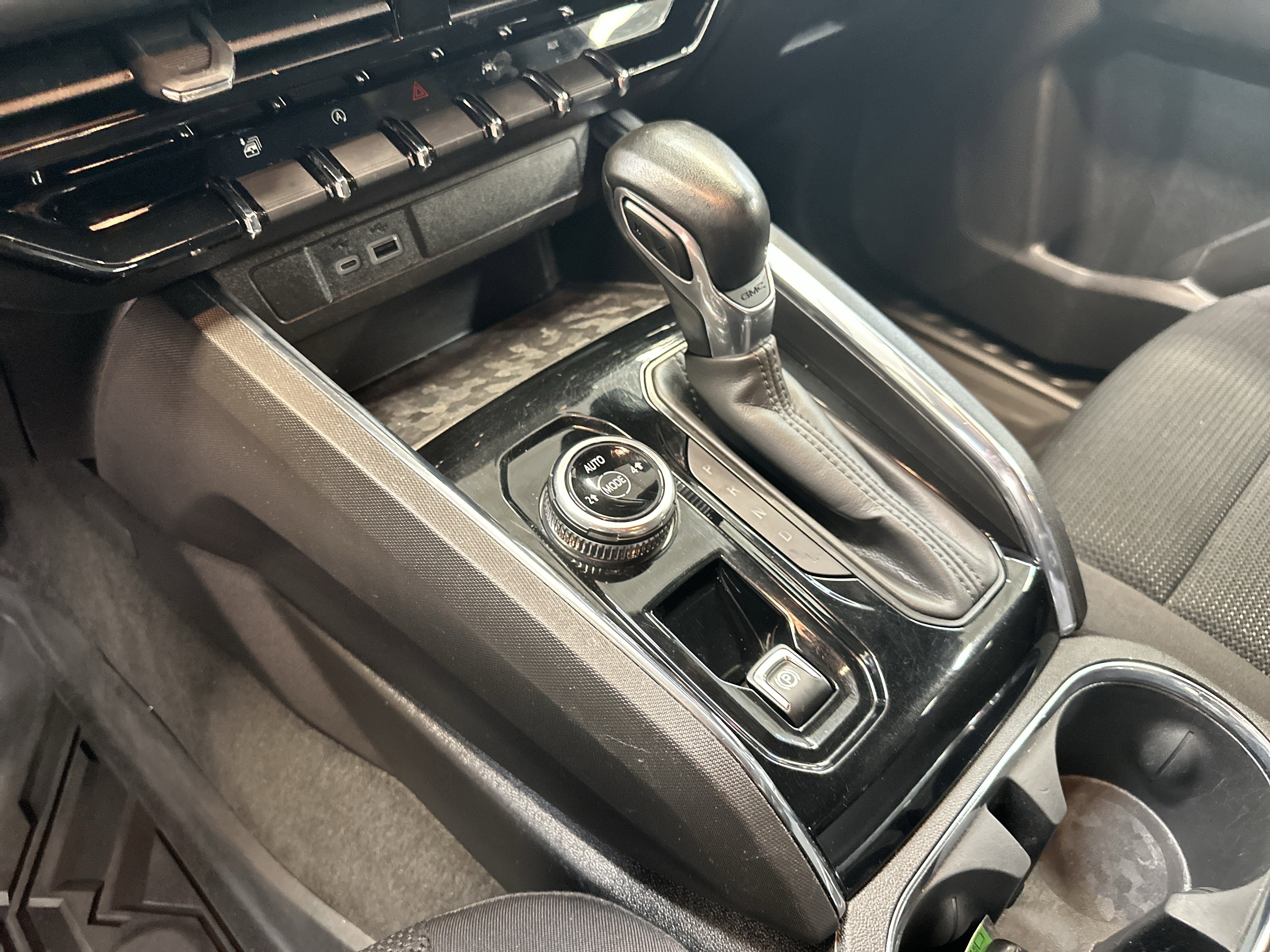 Used 2023 GMC Canyon Elevation w/ Convenience Package image 26