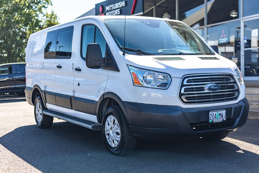Used 2017 Ford Transit 250 130 Low Roof w/ Exterior Upgrade Package RWD image 6