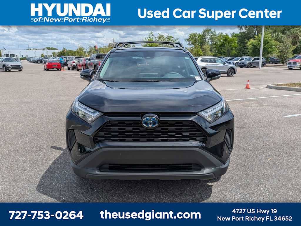 Used 2024 Toyota RAV4 XLE w/ Convenience Package image 8
