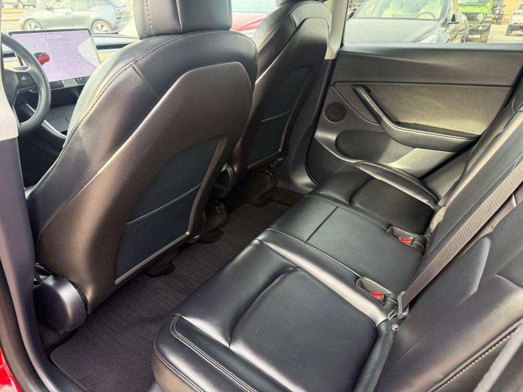 Used 2020 Tesla Model Y Long Range image 30