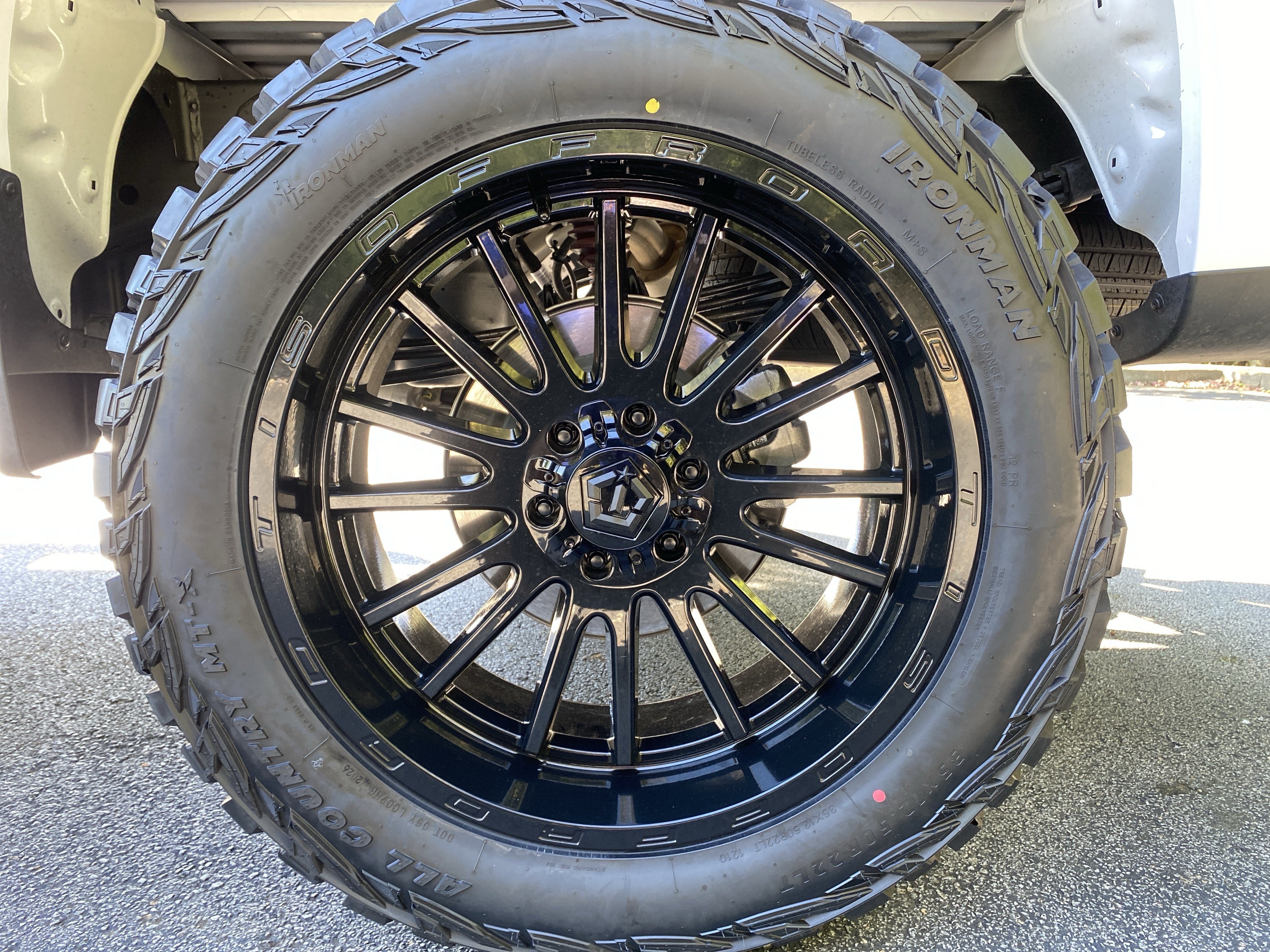Used 2026 Chevrolet Silverado 1500 Custom w/ Turbomax Blackout Package AWD/4WD image 39