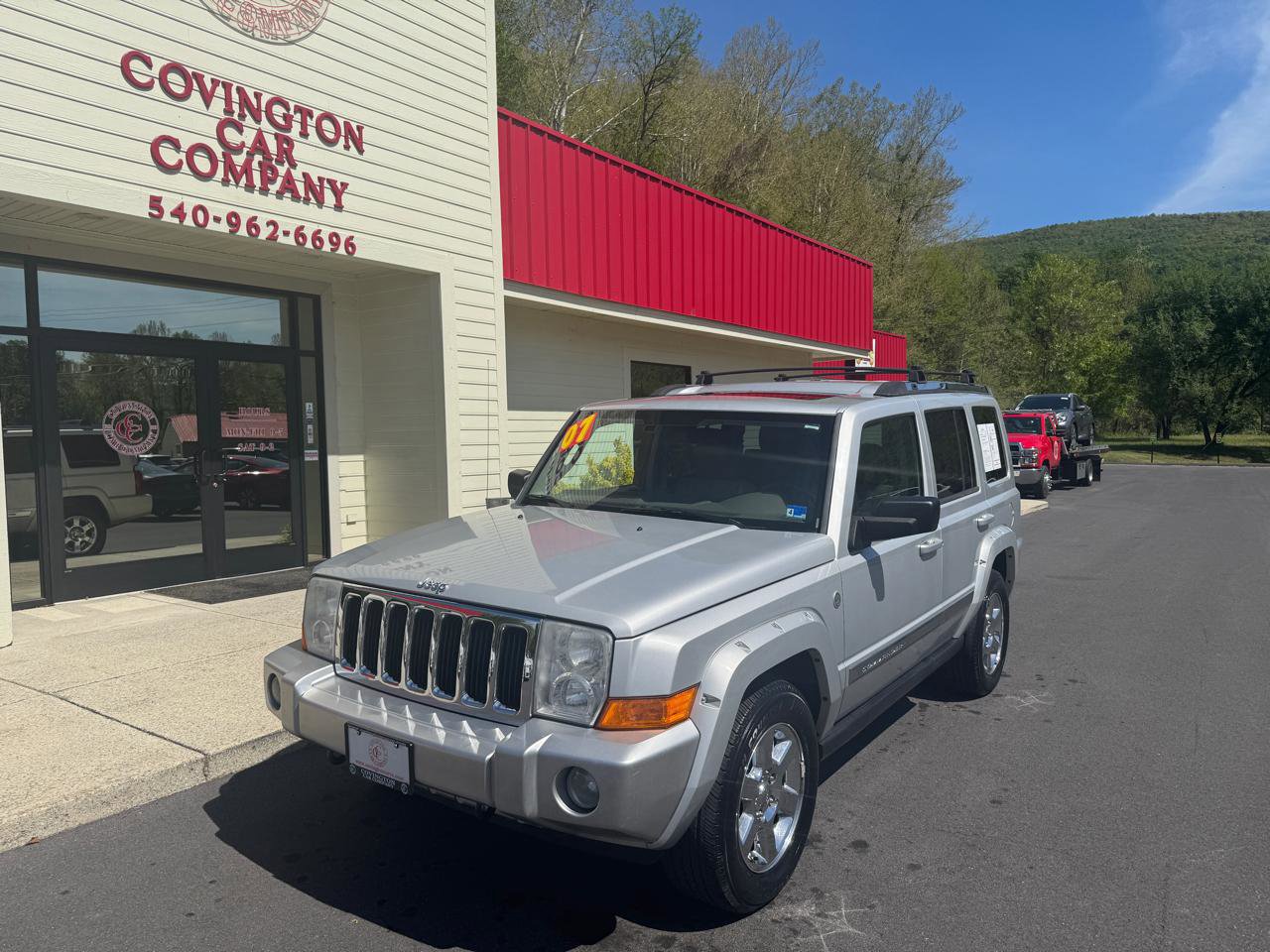 Used 2007 Jeep Commander Limited AWD/4WD image 1
