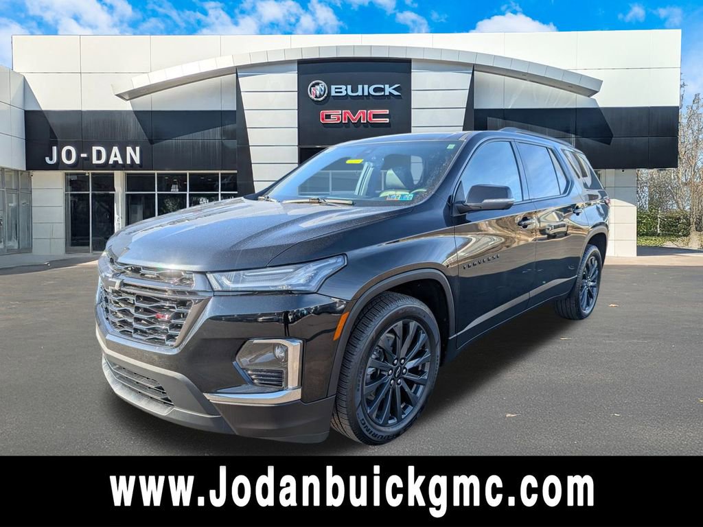 Certified 2023 Chevrolet Traverse RS image 1