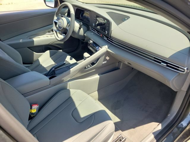 New 2026 Hyundai Elantra Sport FWD image 20