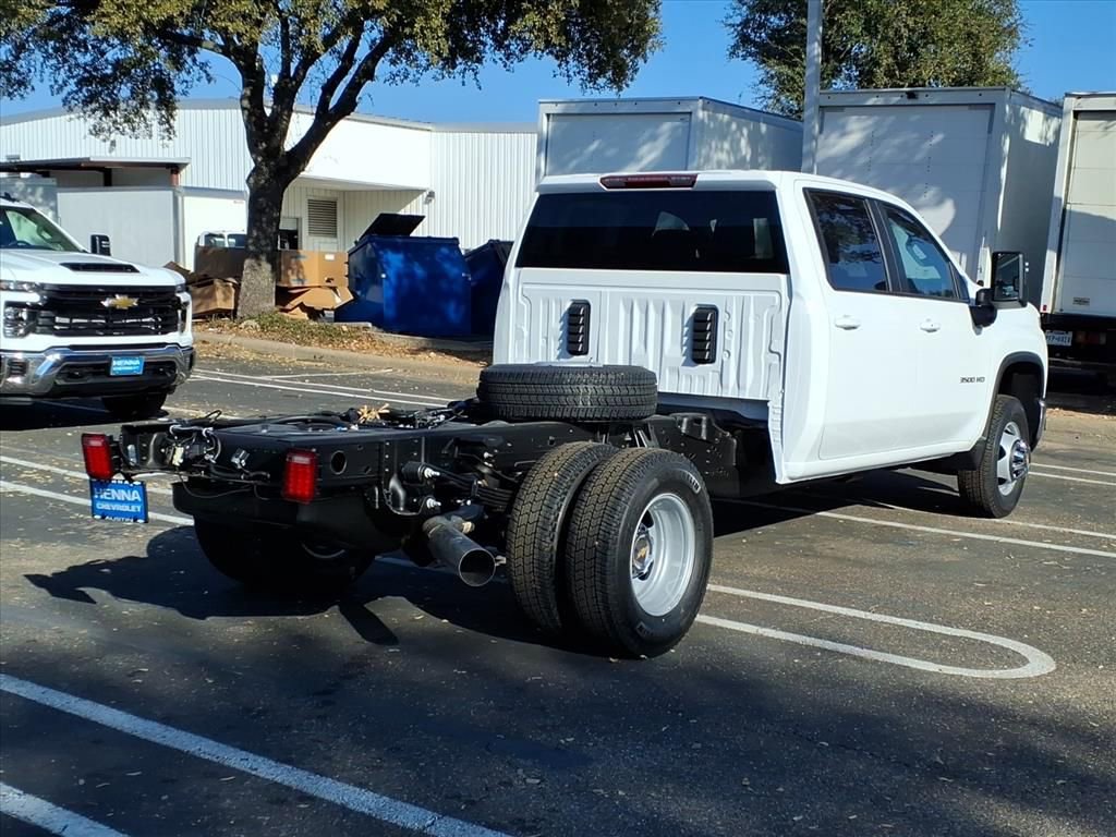 New 2026 Chevrolet Silverado 3500 LT image 8
