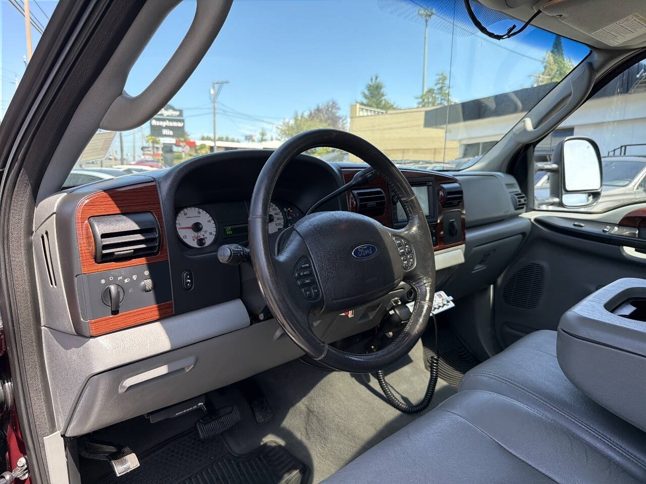Used 2006 Ford F350 Lariat AWD/4WD image 44