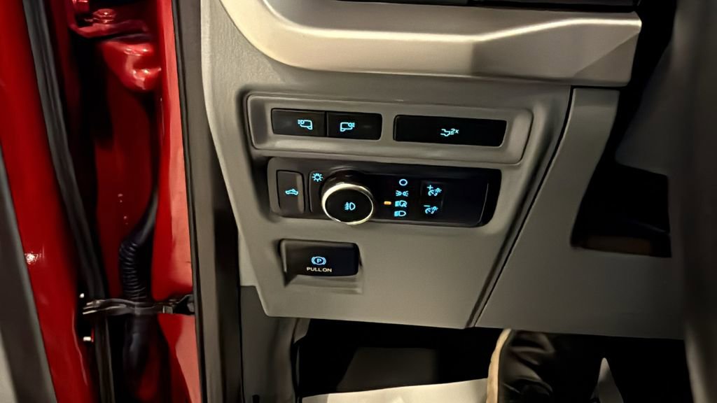 Used 2022 Ford F150 XLT w/ Equipment Group 302A High image 31