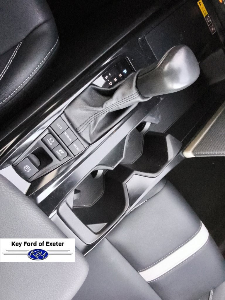 Used 2025 Toyota Camry SE w/ Convenience Package AWD/4WD image 36