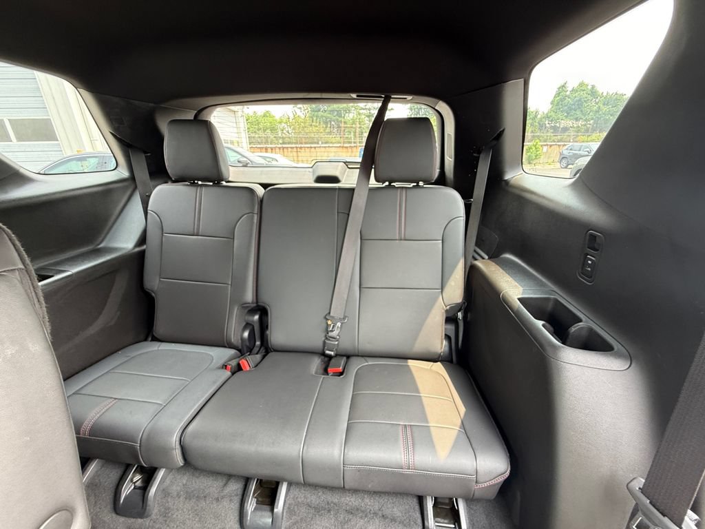 Used 2023 Chevrolet Traverse RS AWD/4WD image 25