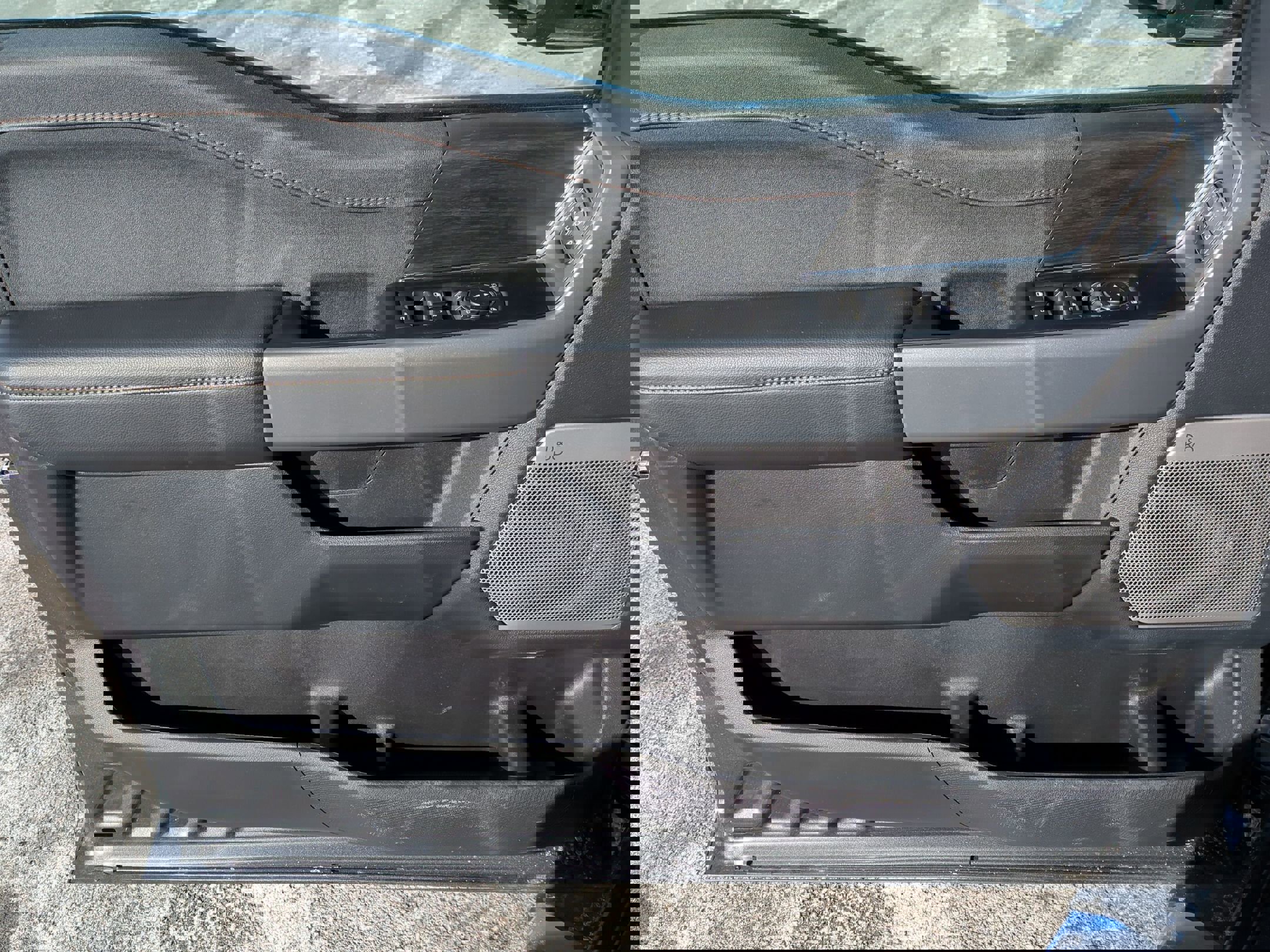 New 2026 Ford F150 Lariat w/ Equipment Group 502A High image 4