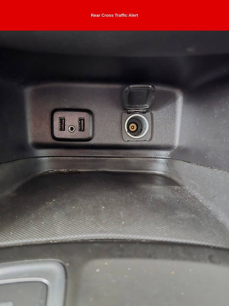 Used 2018 Chevrolet Equinox LT w/ Sun & Infotainment Package image 28