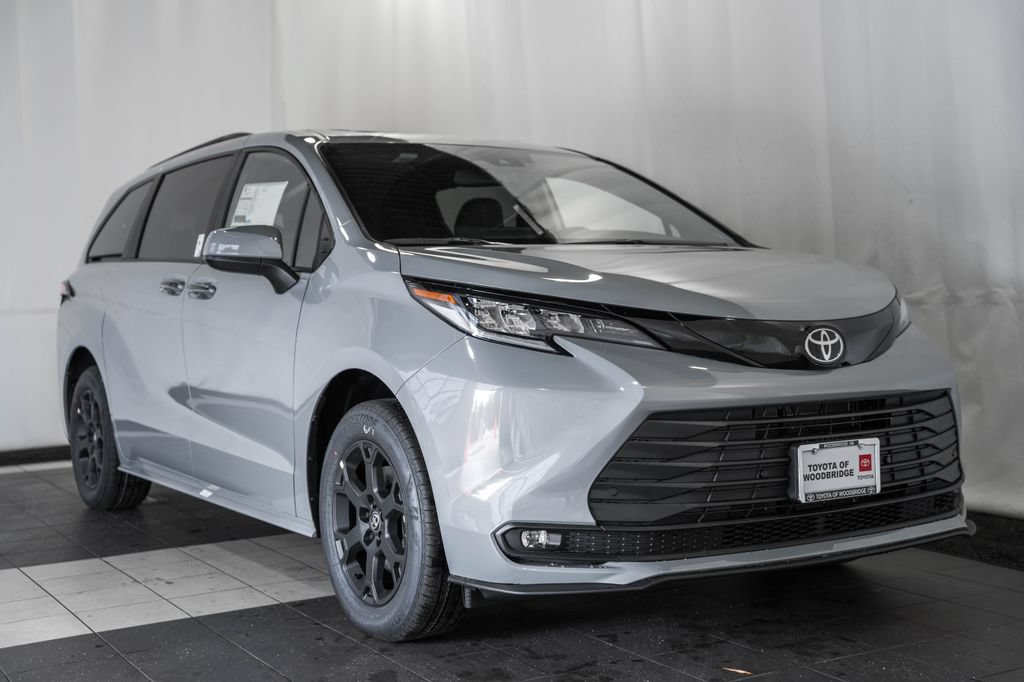 New 2026 Toyota Sienna XLE Woodland Edition