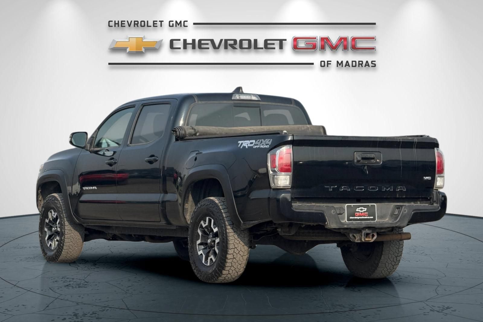 Used 2020 Toyota Tacoma TRD Off-Road w/ TRD Premium Off Road Package AWD/4WD image 5