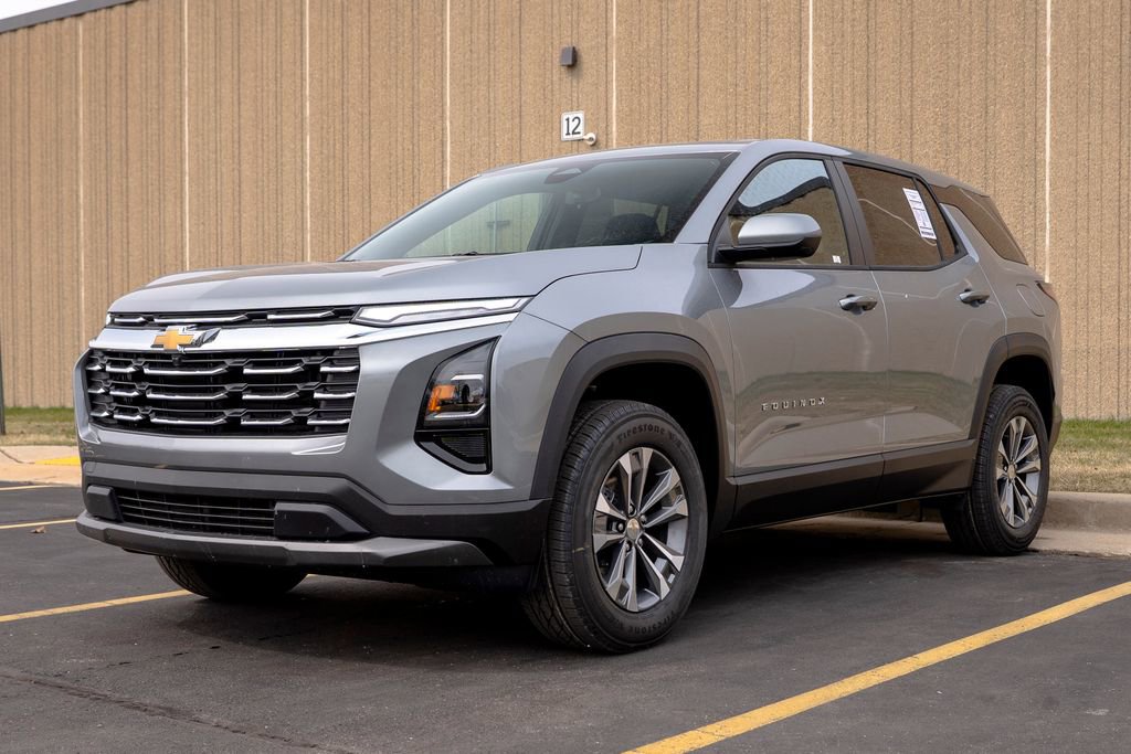 New 2026 Chevrolet Equinox LT image 4