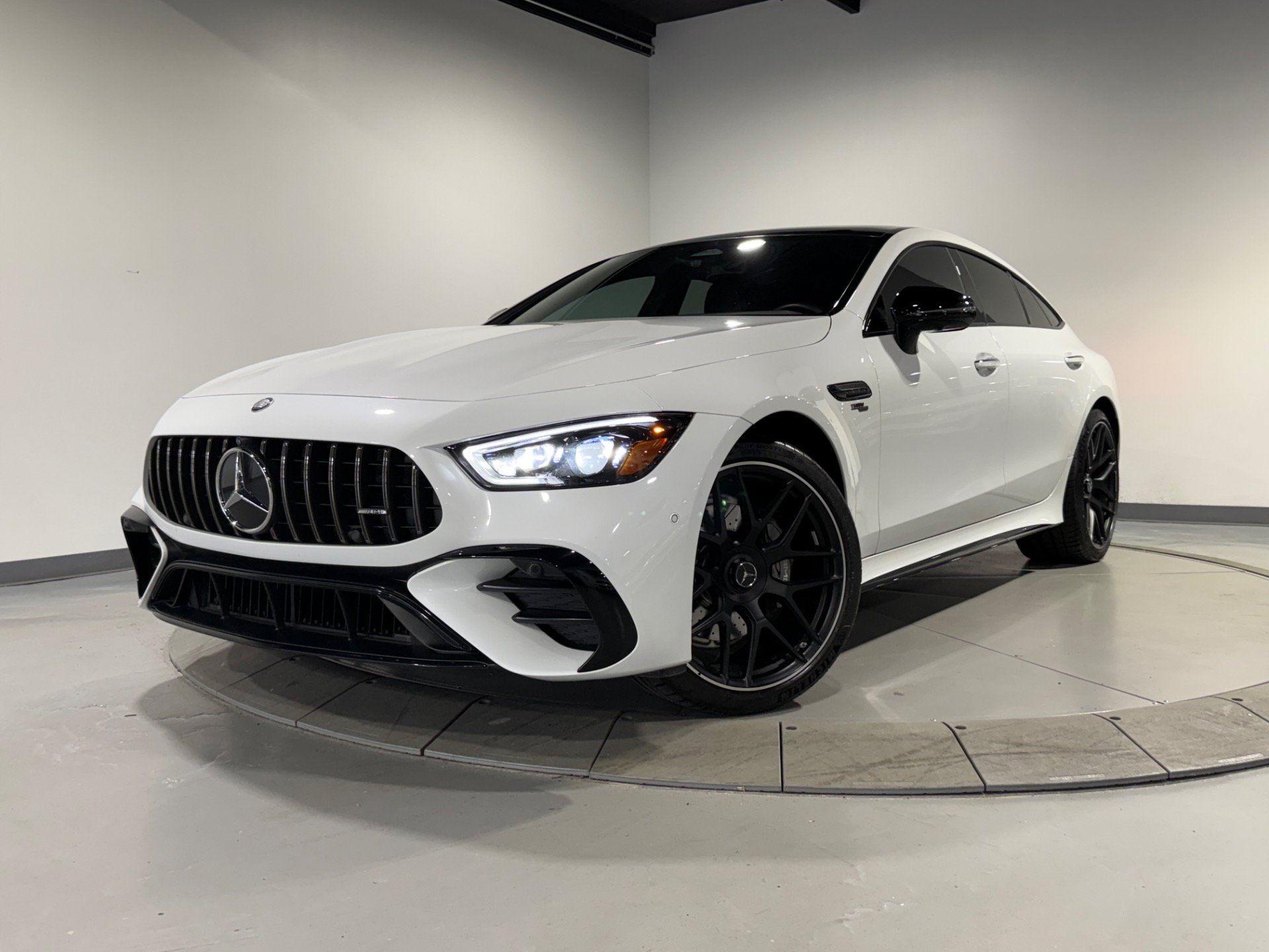 Used 2026 Mercedes-Benz AMG GT 43 image 1