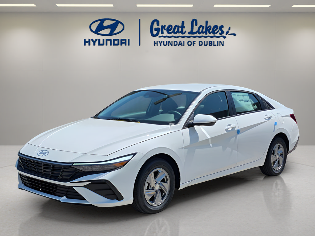 New 2026 Hyundai Elantra SE