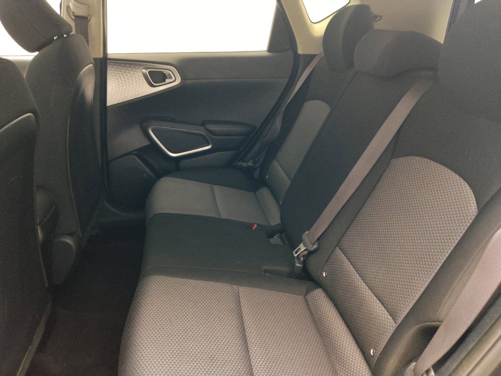 Used 2021 Kia Soul LX FWD image 18