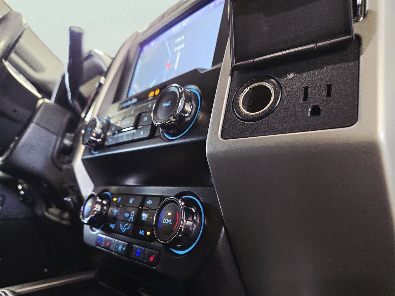 Used 2020 Ford F250 Lariat AWD/4WD image 45