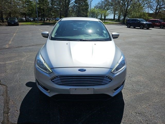Used 2015 Ford Focus Titanium FWD image 9