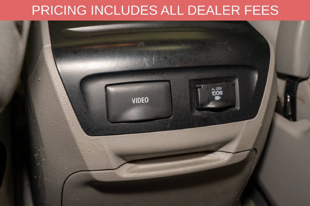 Used 2016 Toyota Sienna XLE Premium FWD image 8
