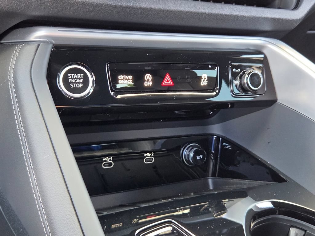 Certified 2025 Audi Q5 Premium Plus AWD/4WD image 23