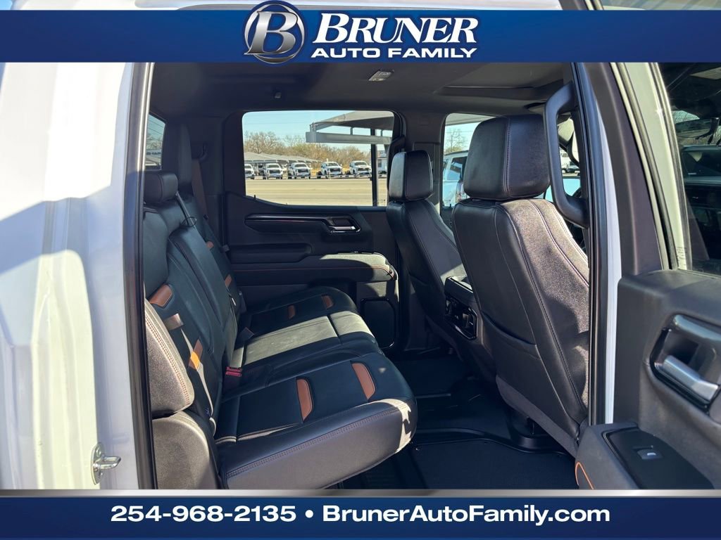 Used 2025 GMC Sierra 1500 AT4 w/ AT4 Premium Package image 18