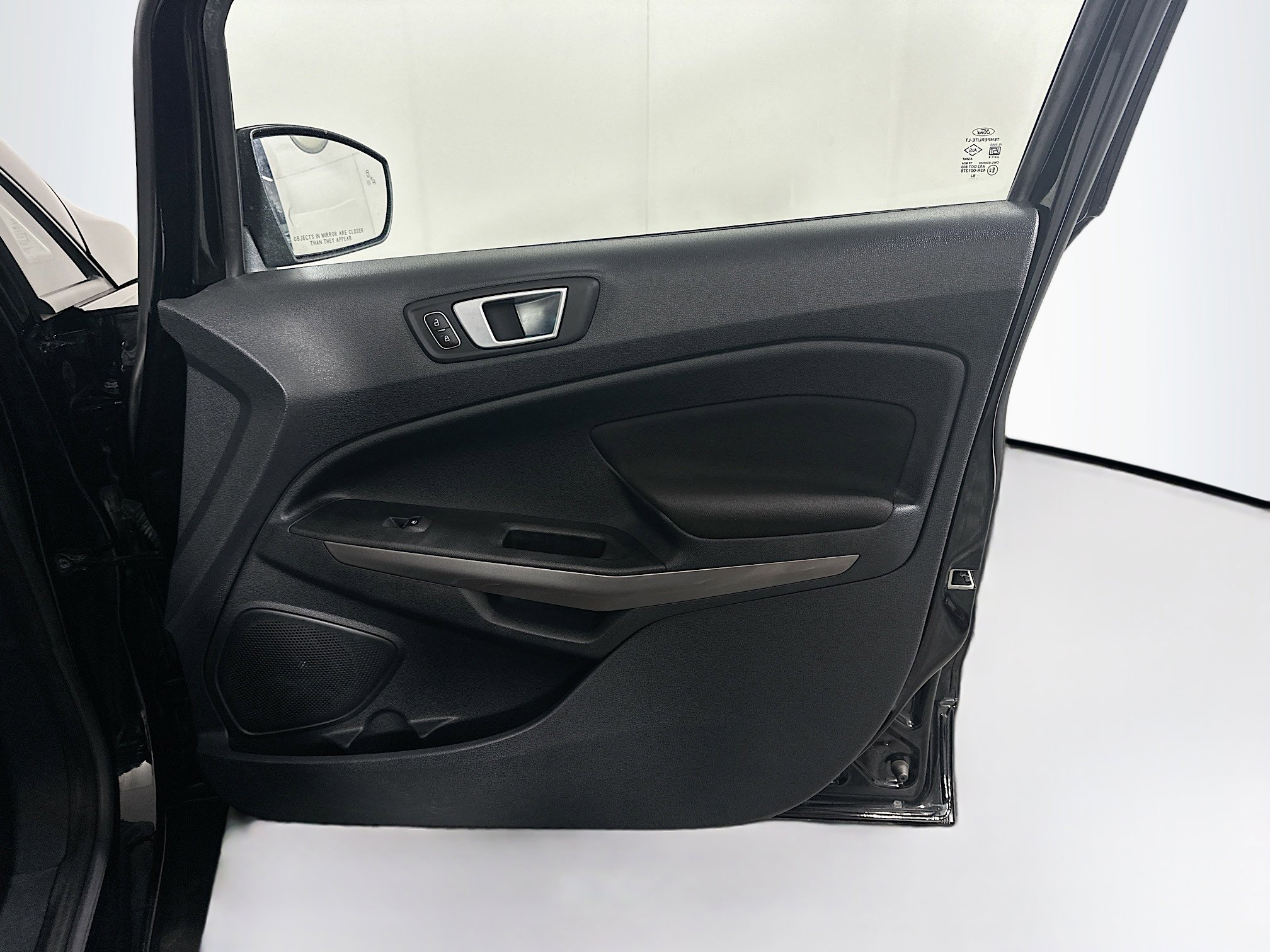 Used 2019 Ford EcoSport SE w/ SE Convenience Package image 32