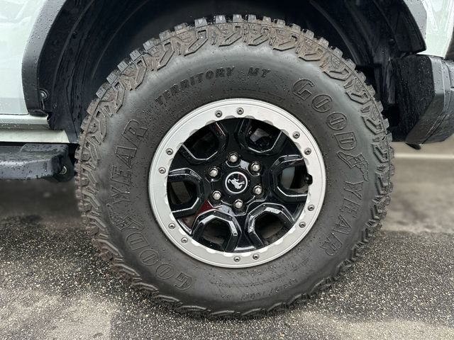 Certified 2023 Ford Bronco Badlands w/ Sasquatch Package AWD/4WD image 10