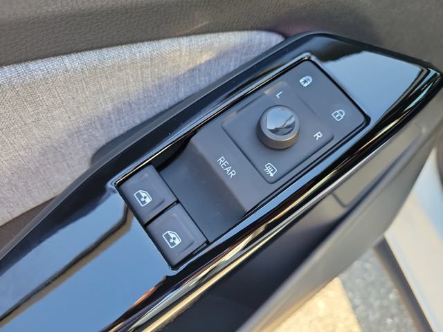 Certified 2023 Volkswagen ID.4 Pro RWD image 14